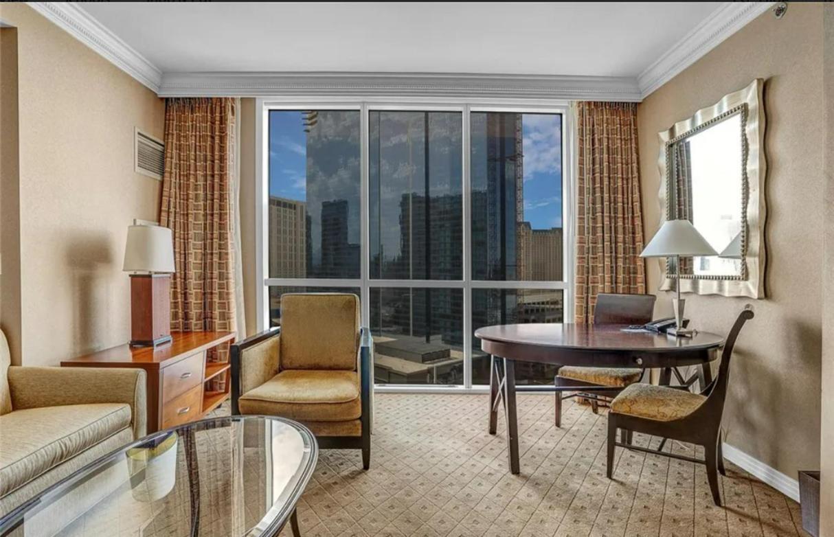 Signature Mgm Suite With Strip And Sphere View Лас-Вегас Экстерьер фото