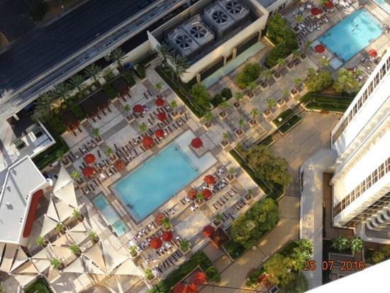 Signature Mgm Suite With Strip And Sphere View Лас-Вегас Экстерьер фото
